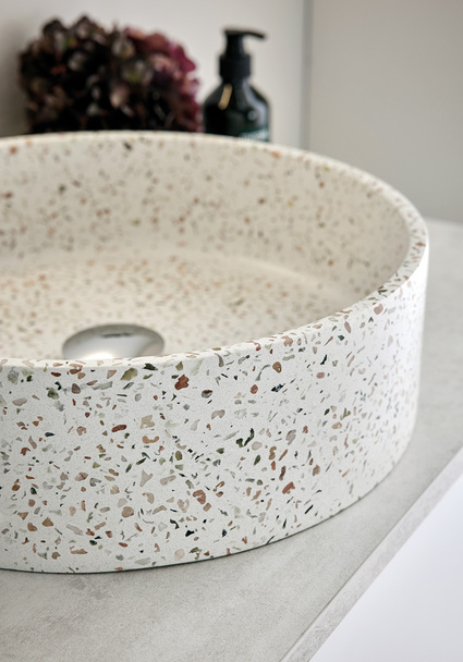 Malja-Allas Circle Terrazzo - Image 4